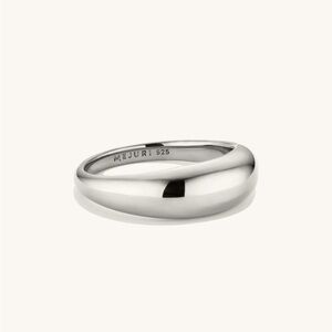Mejuri Thin Dôme Ring
